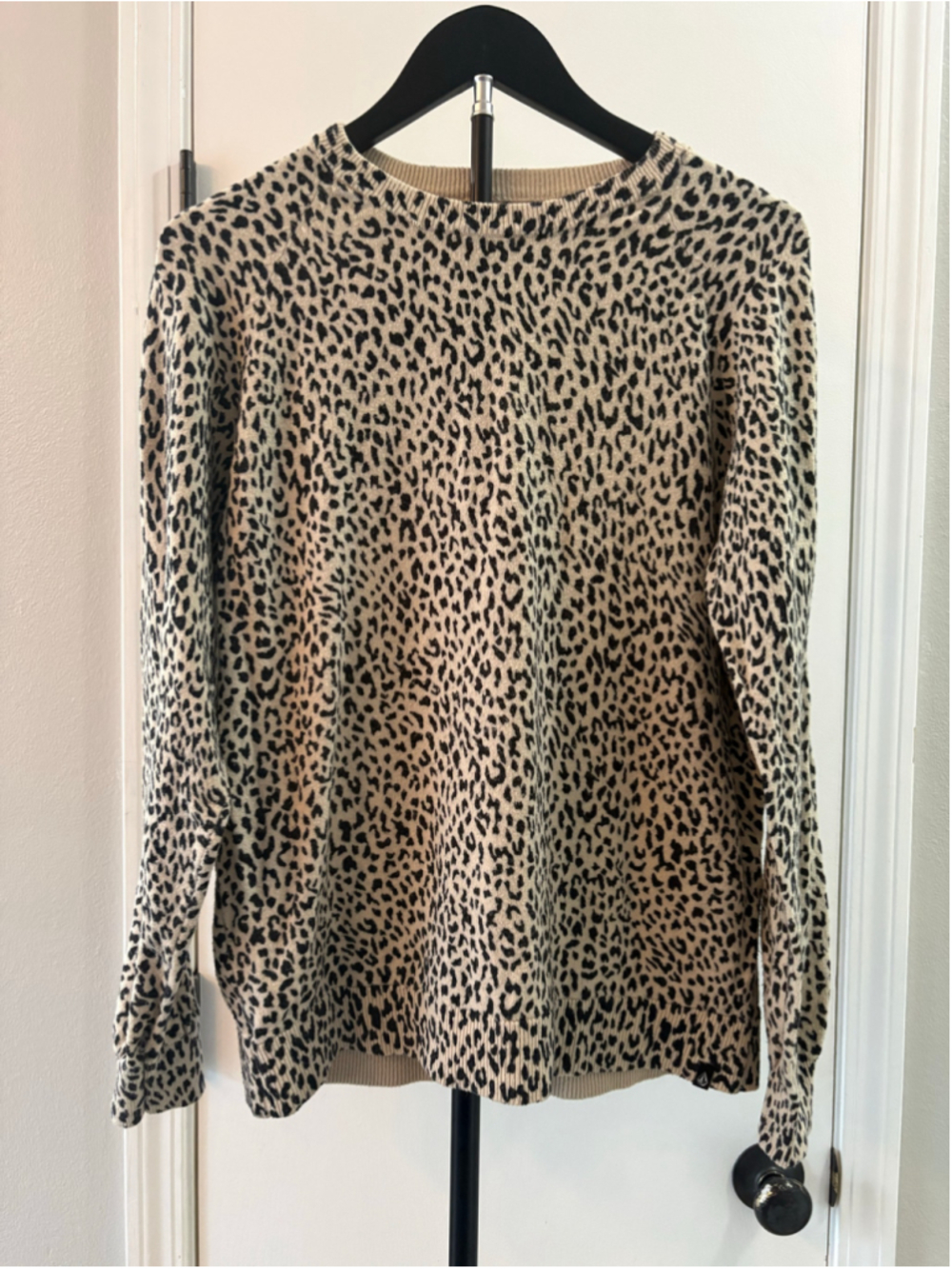 Volcom Over N Out Leopard Print Crewneck Sweater Tan Black Women's Medium M
